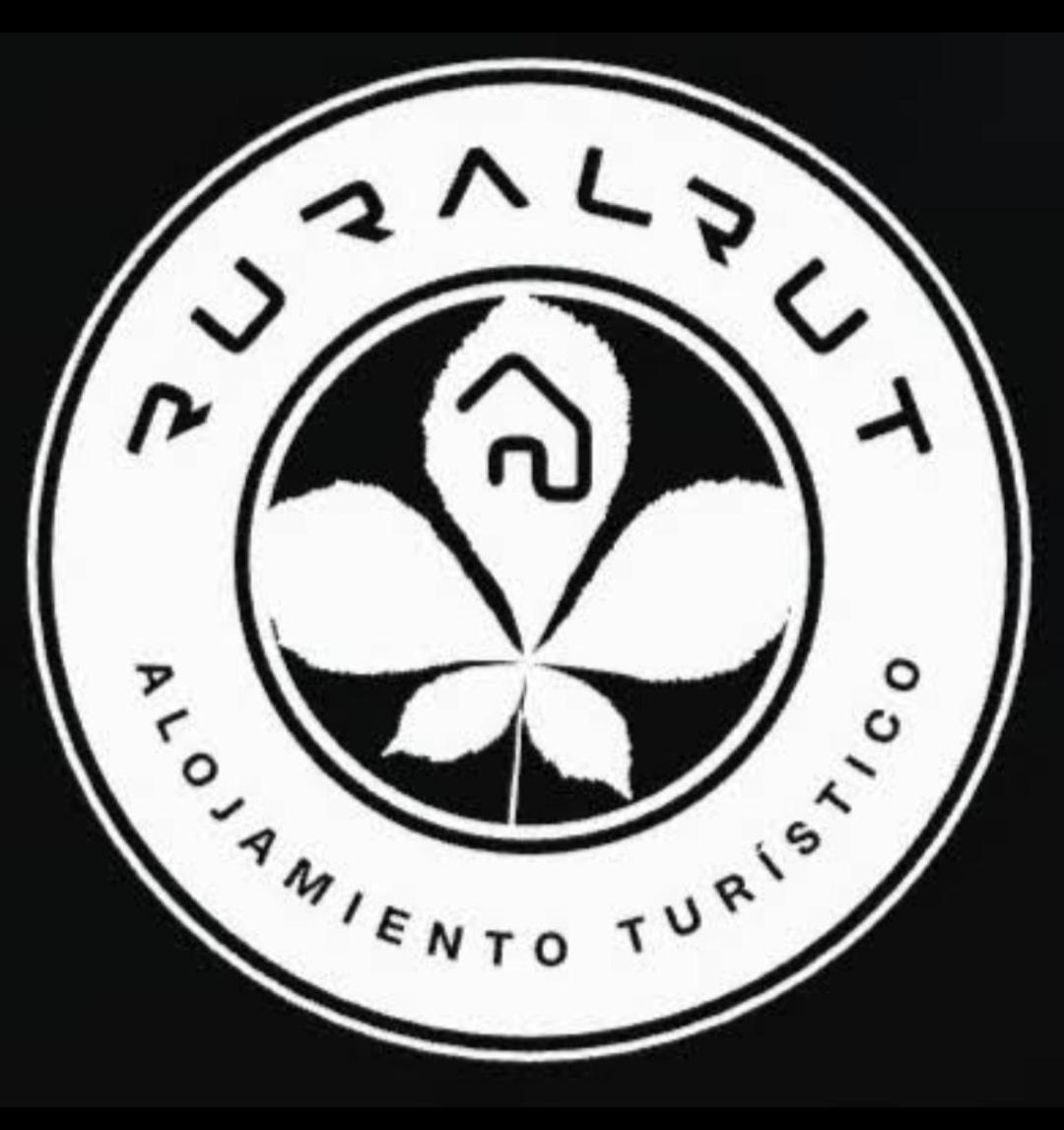 Ruralrut-El Tiemblo Wifi, Cabina De Hidromasaje, Aire Acondicionado Y A Pocos Metros De Zonas De Bano Naturales Extérieur photo